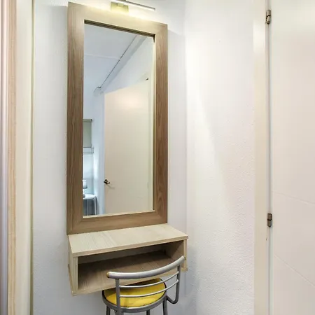 Beautiful 1115 Apartment